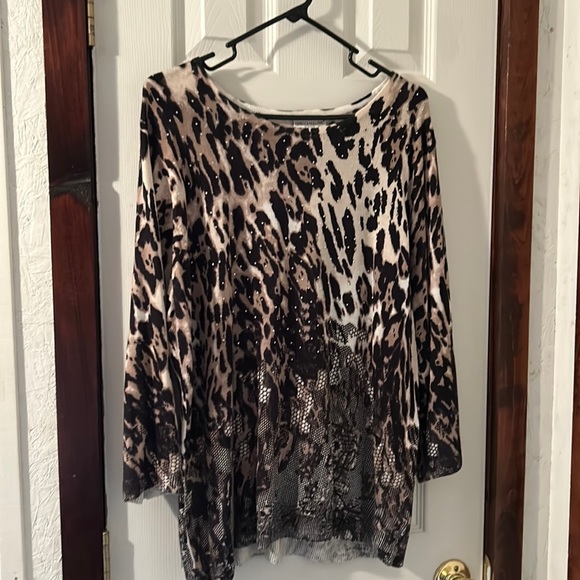 Rebecca Malone Sweaters - Light animal print sweater